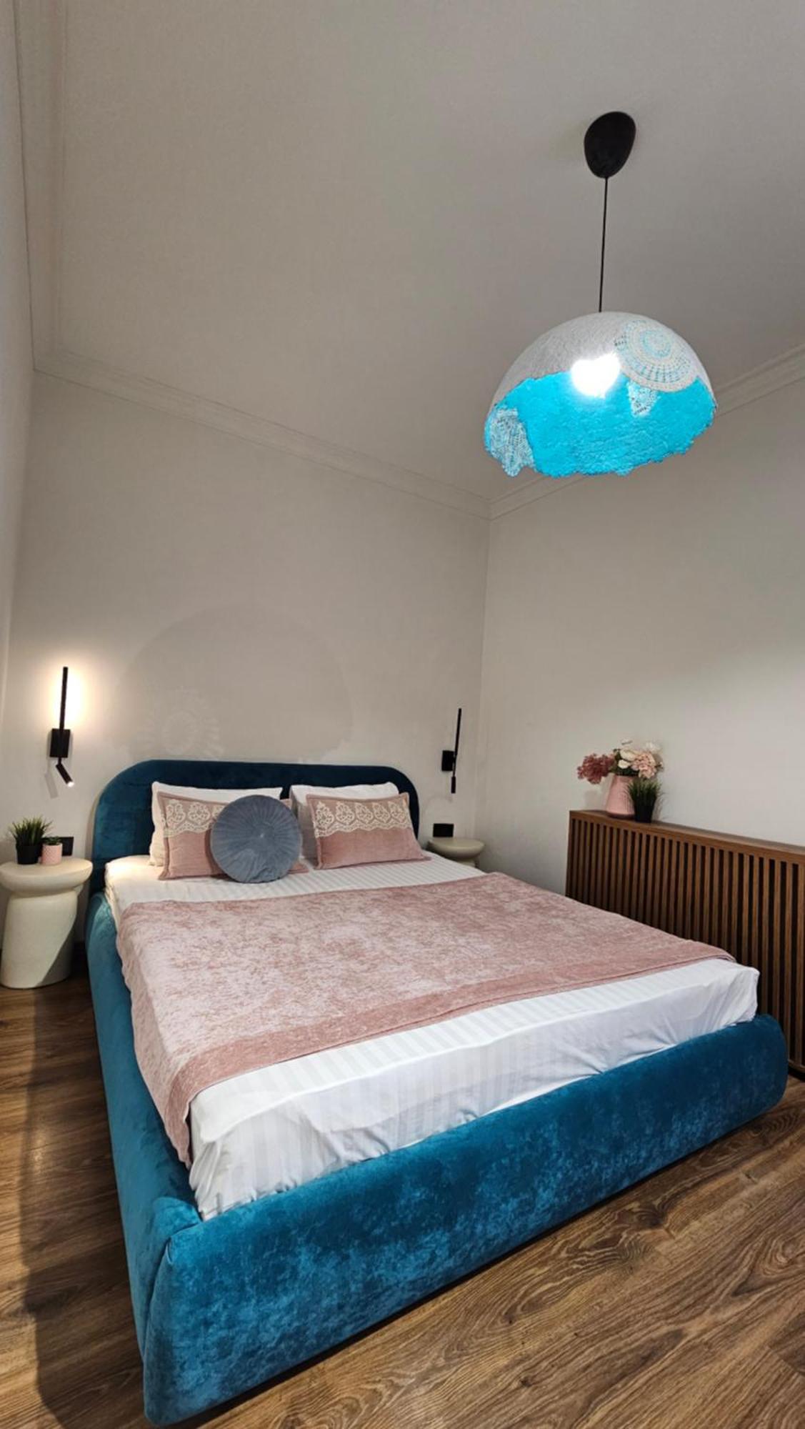 Green Apartment Mukacheve Bagian luar foto